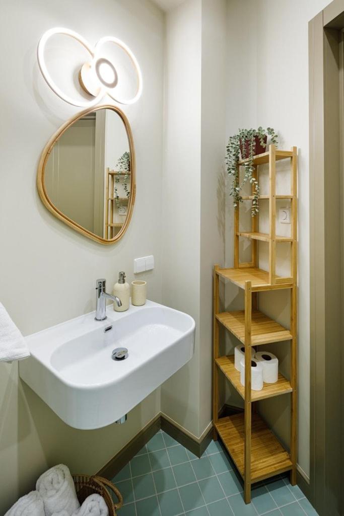 City Retreat Design Apartment