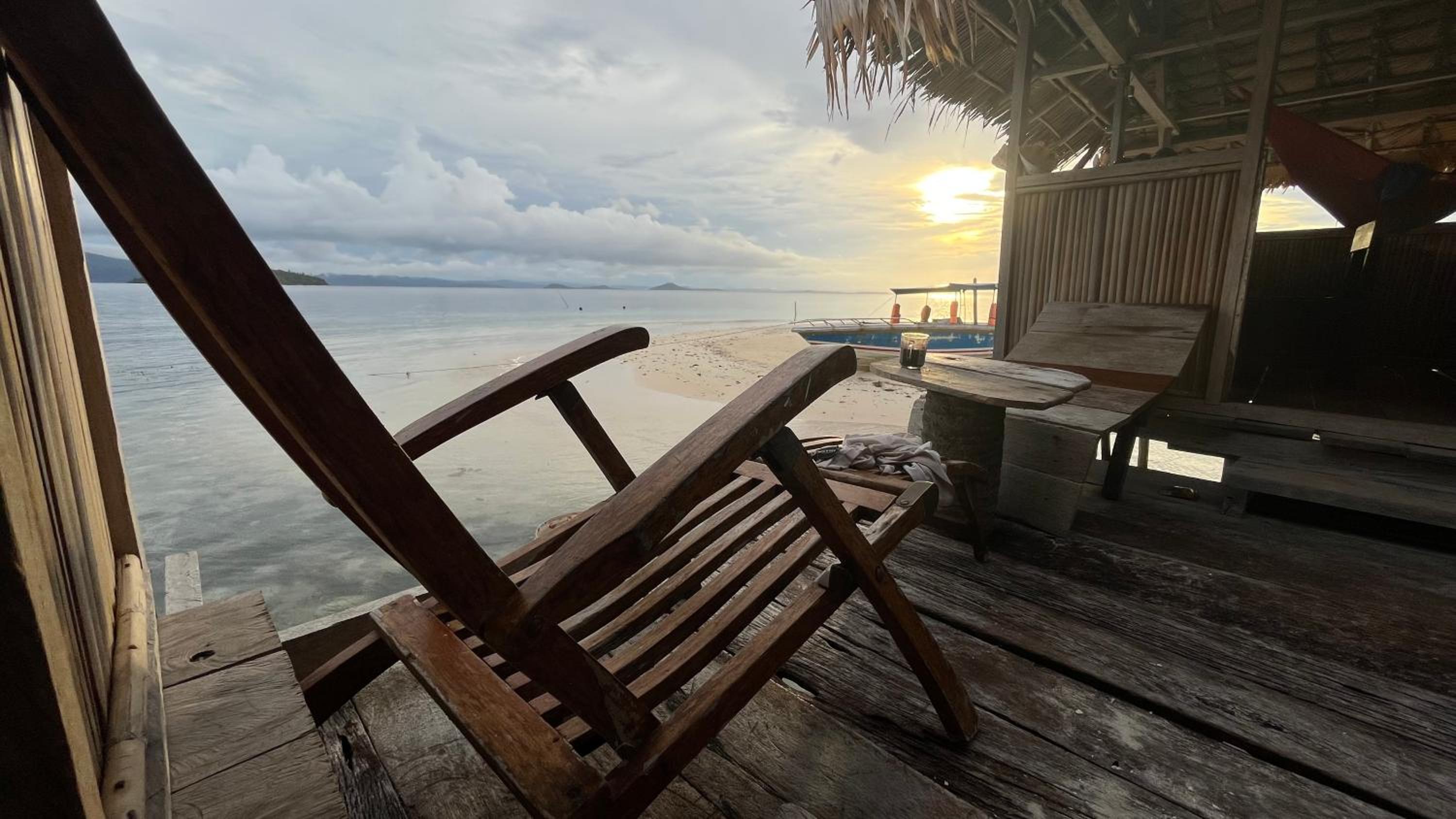 Tamaku homestay privat island