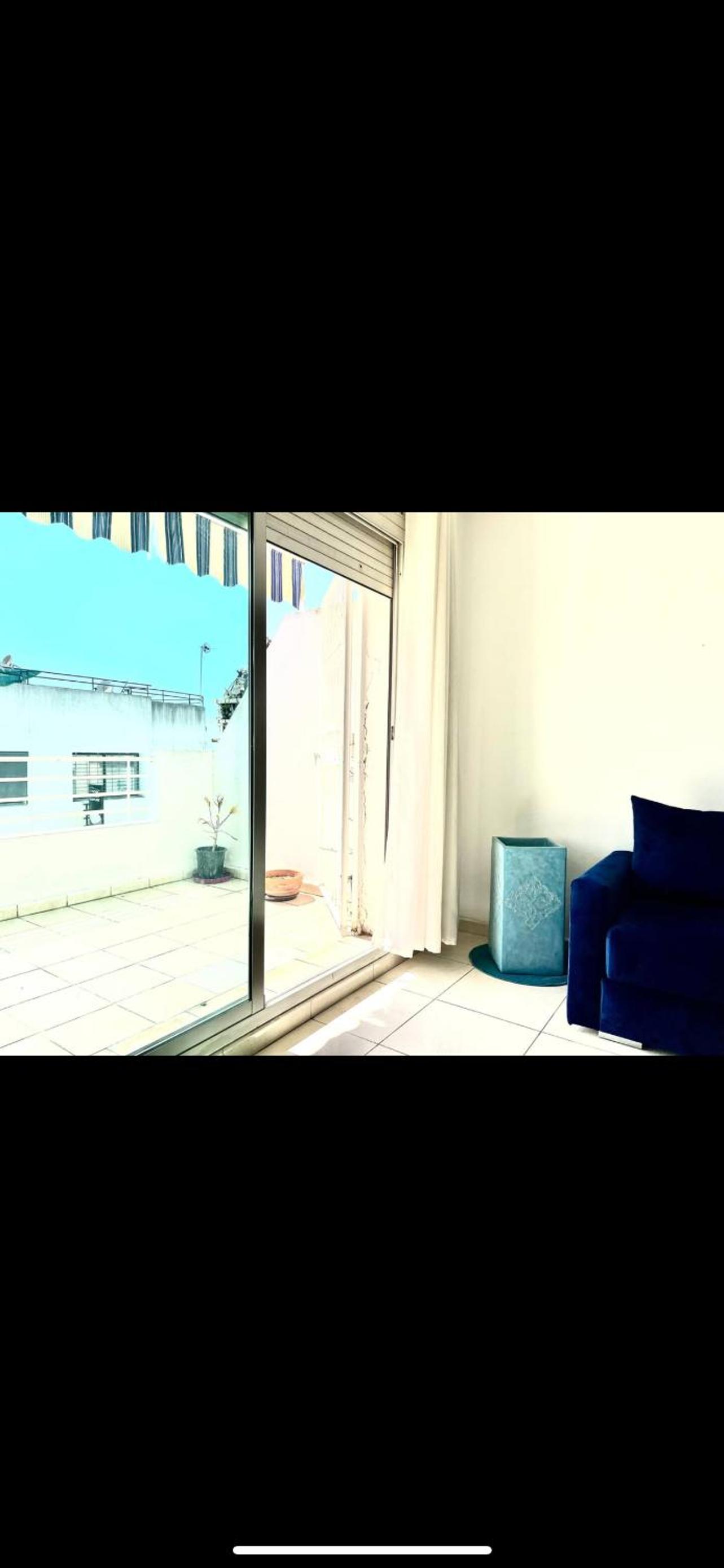 Superbe Appart Meublé avec Terrasse 2 chambres à coucher salon view 4