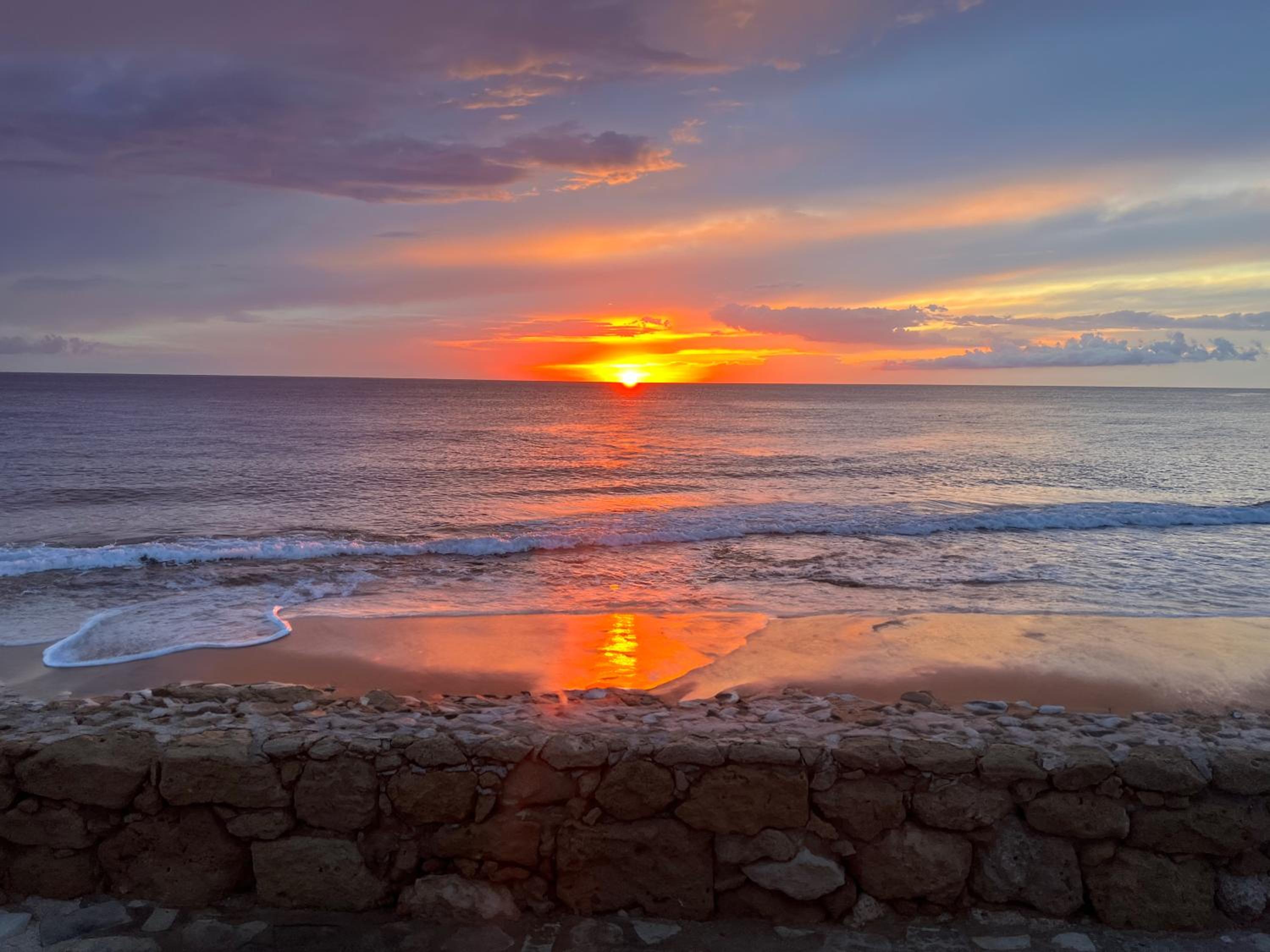 Sunset Deluxe Villa and Studios