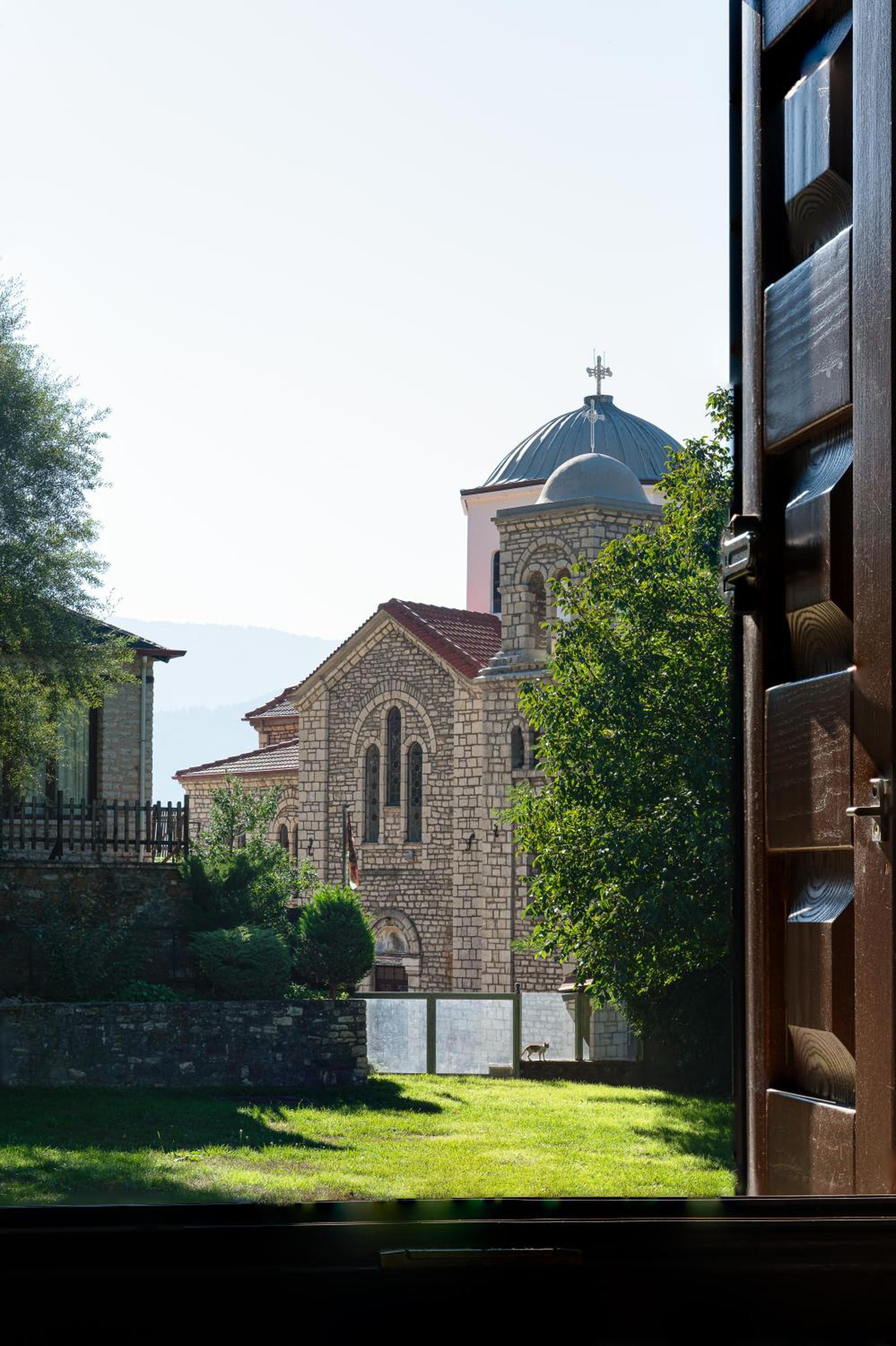 Photo 46