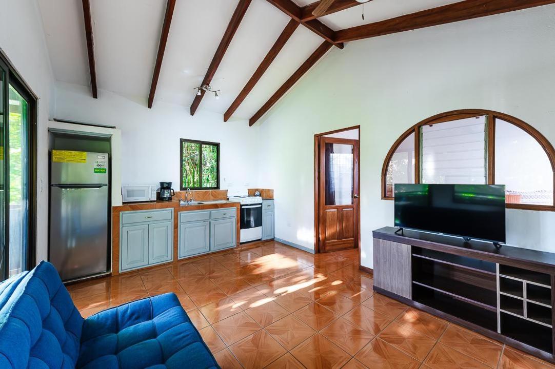 Studio, Free Concierge & Walk to Tamarindo Beach