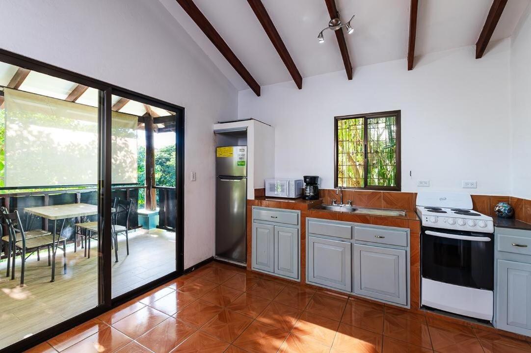 Studio, Free Concierge & Walk to Tamarindo Beach