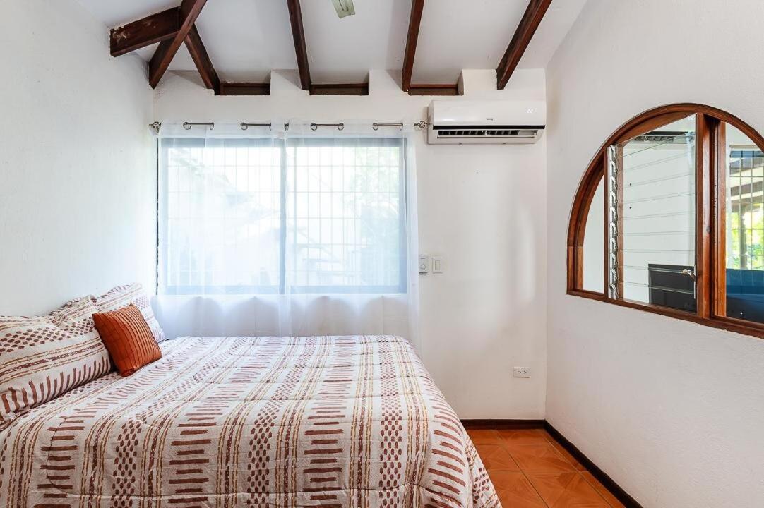 Studio, Free Concierge & Walk to Tamarindo Beach