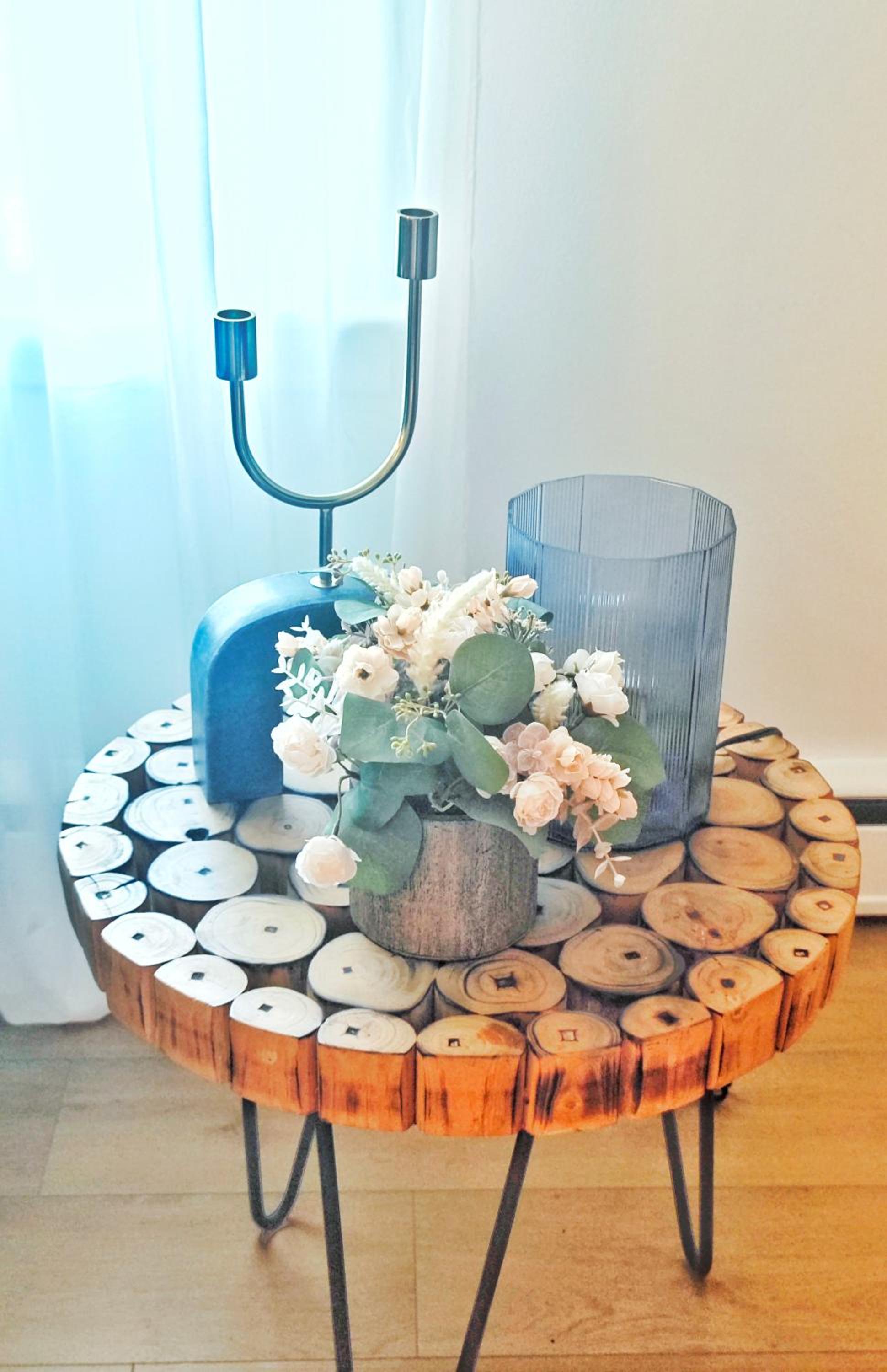 Vintage Spacious Bungalow - Walk to Lake - Property Image 36