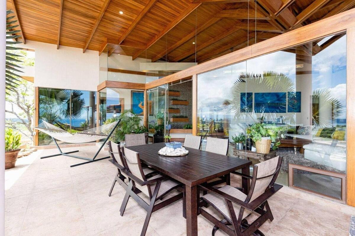 Oceanview Villa - Infinity Pool - Gated Community