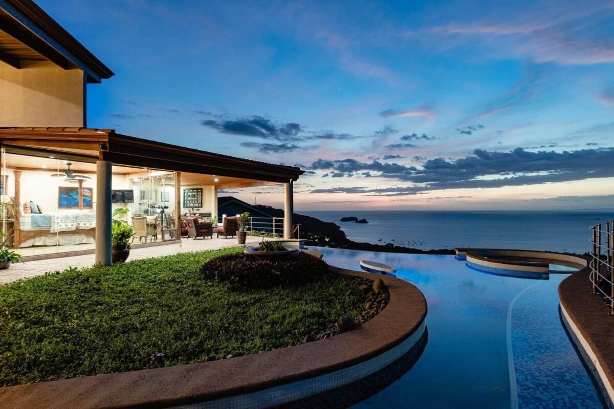 Oceanview Villa - Infinity Pool - Gated Community