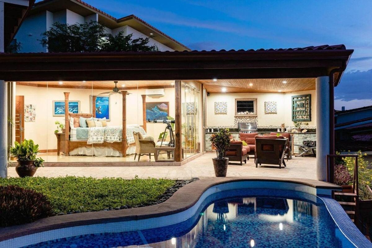 Oceanview Villa - Infinity Pool - Gated Community