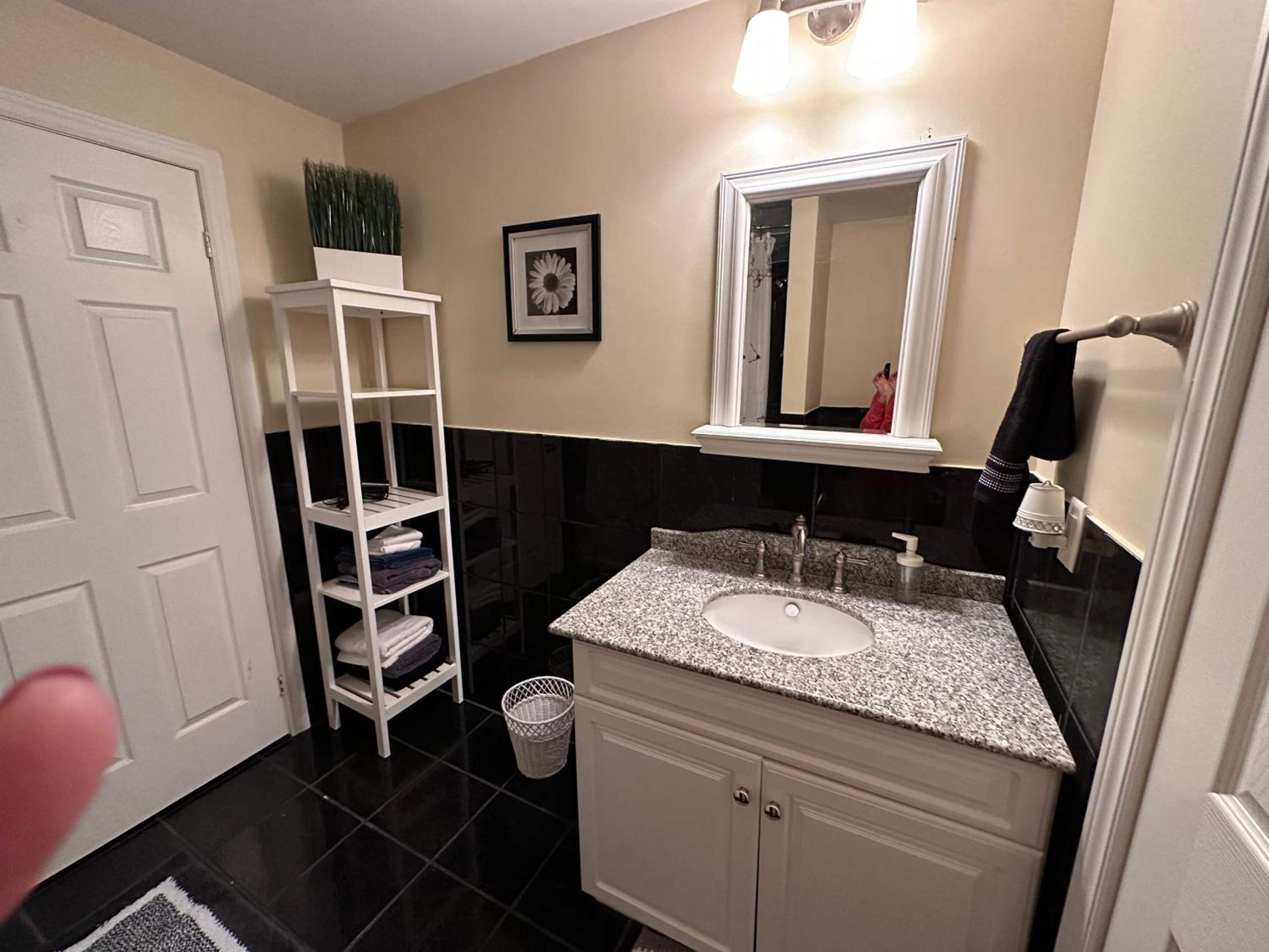 Pet Friendly Cottage w Lake Simcoe Access
