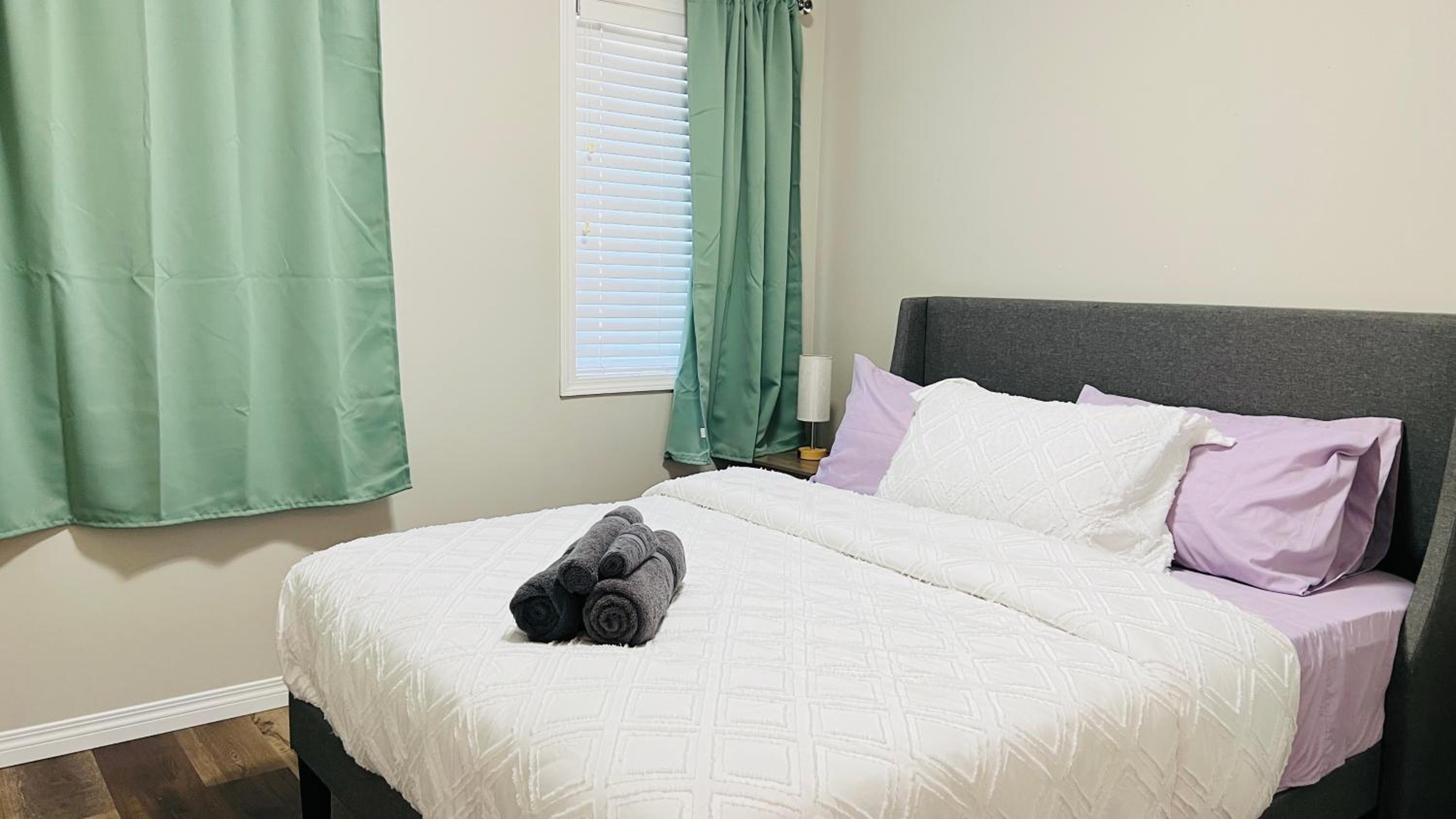 Sylvan Lake Retreat I 122A Hinshaw Drive, Sylvan Lake