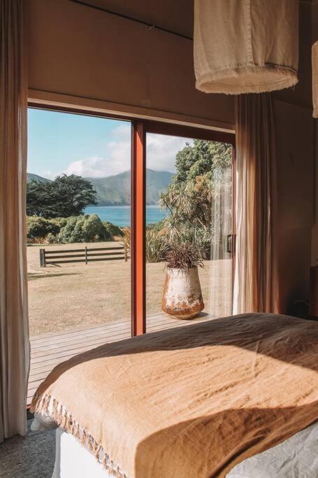 Remote Island Stay - Boutique Accommodation view 3