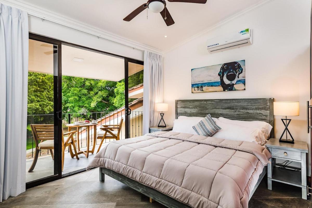 Snorkel Paradise Condo, Pool, Steps to the Beach