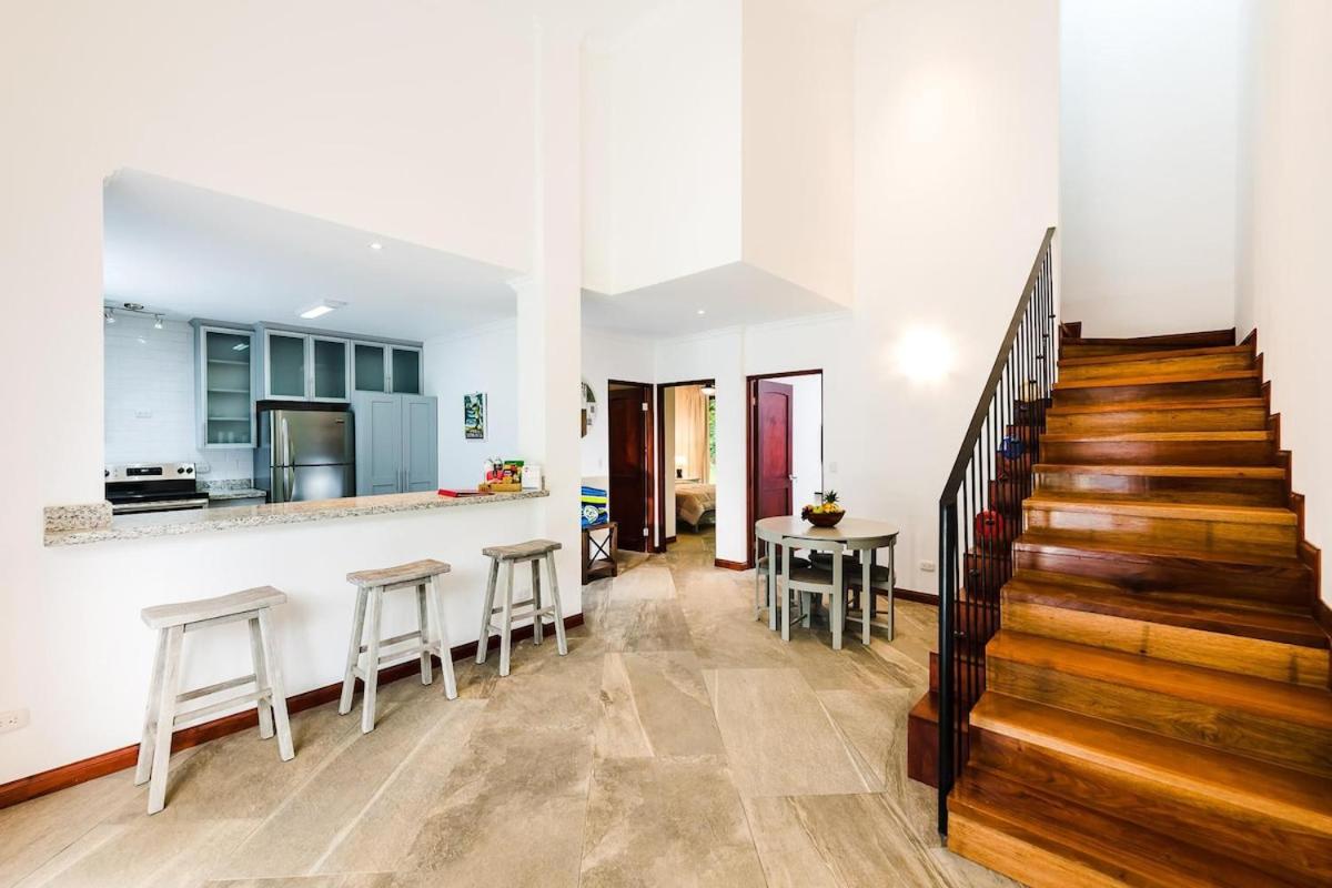 Snorkel Paradise Condo, Pool, Steps to the Beach