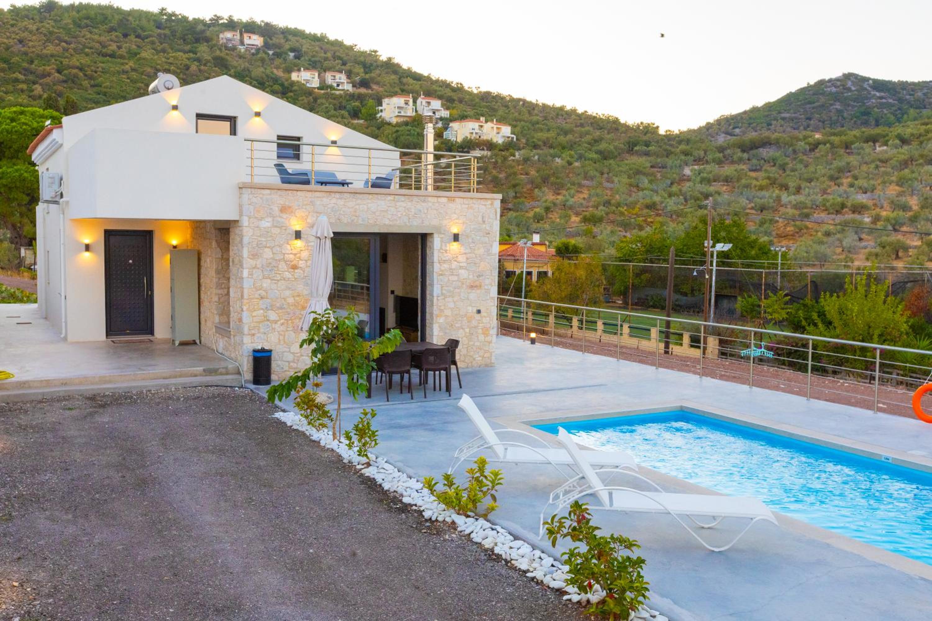 Pierres Blanches Residences, with private pools