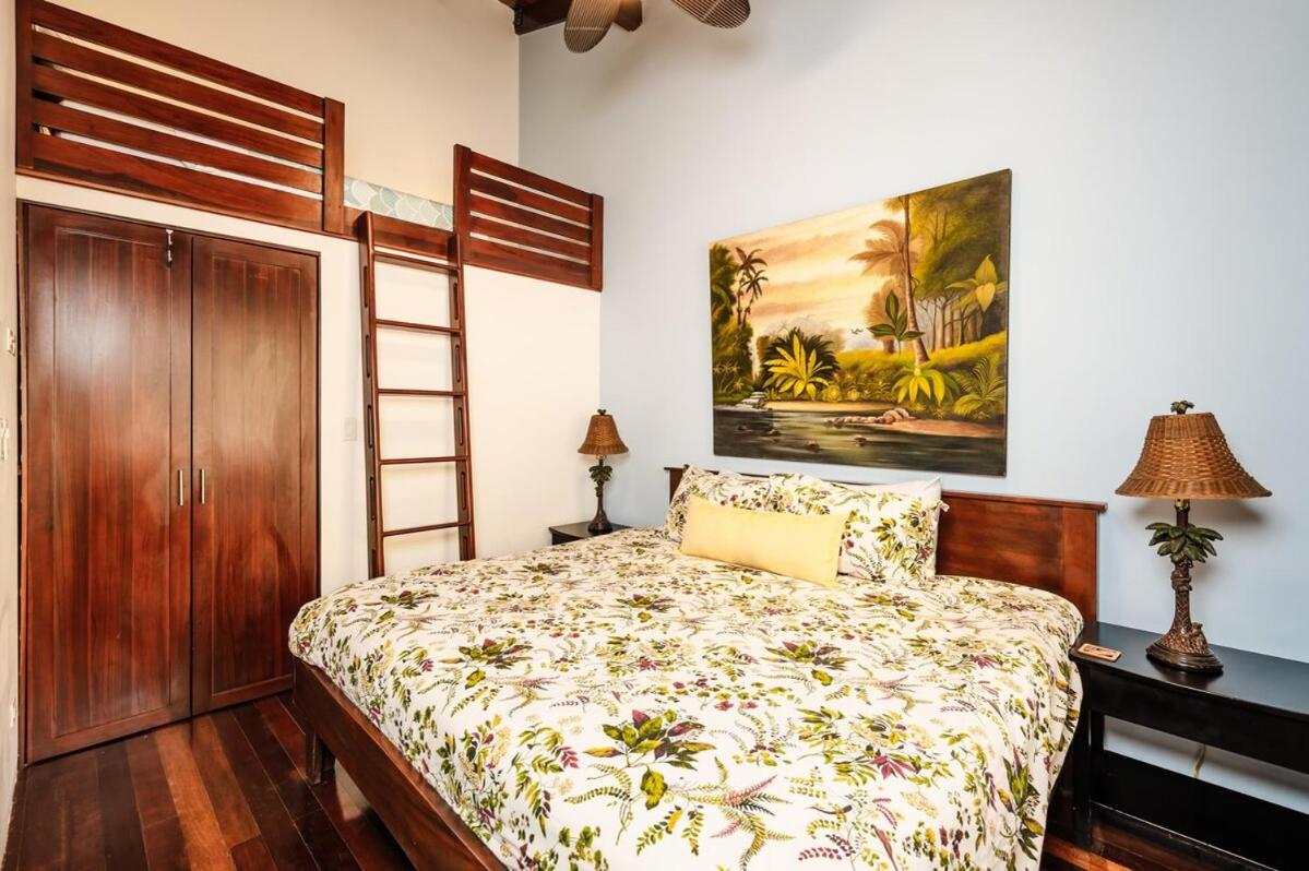 Seaside, 2-Min Beach Walk , Pool & Sunset Terrace