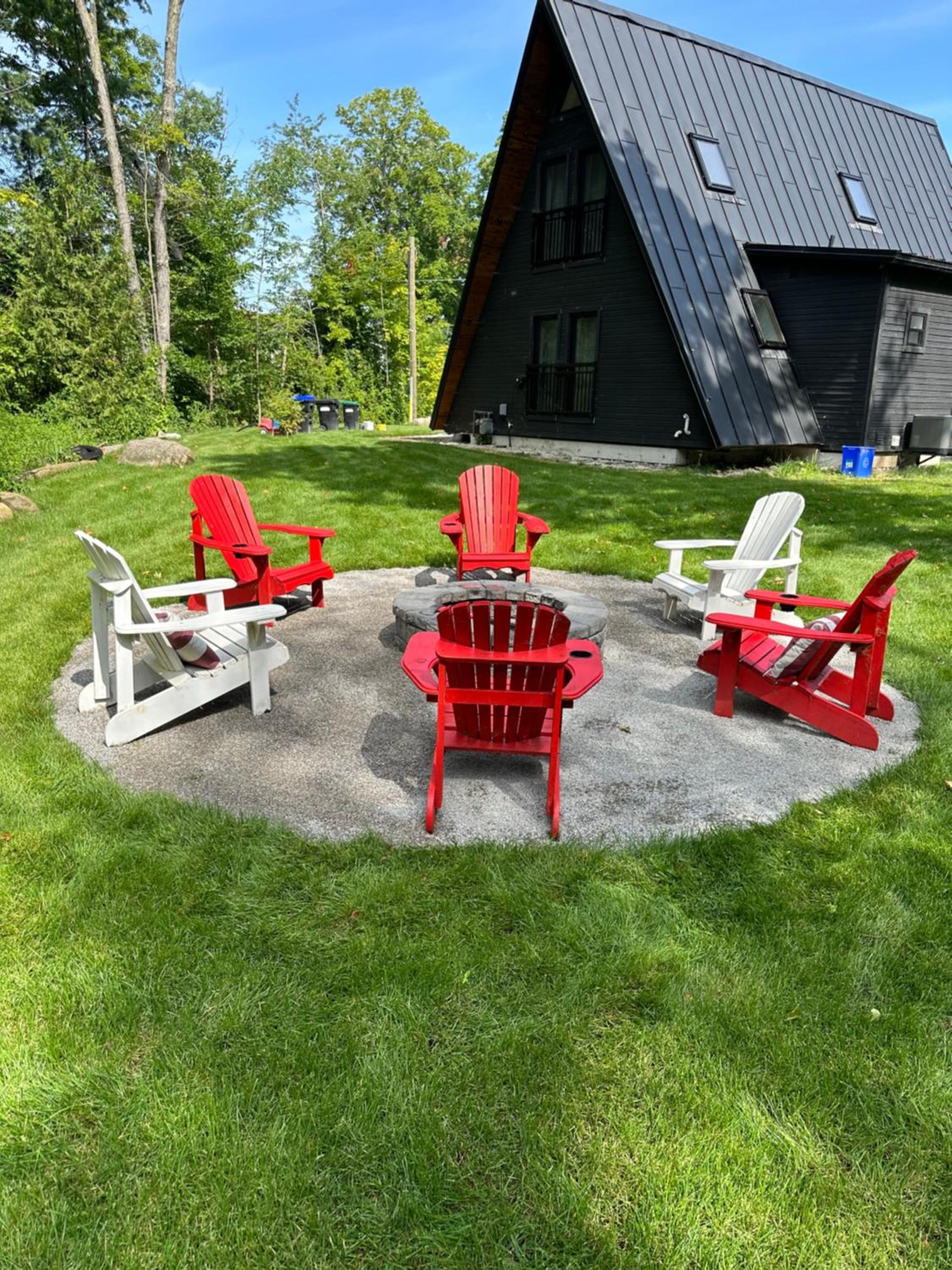A-Frame in Cottage Community 1 Hr North of Toronto