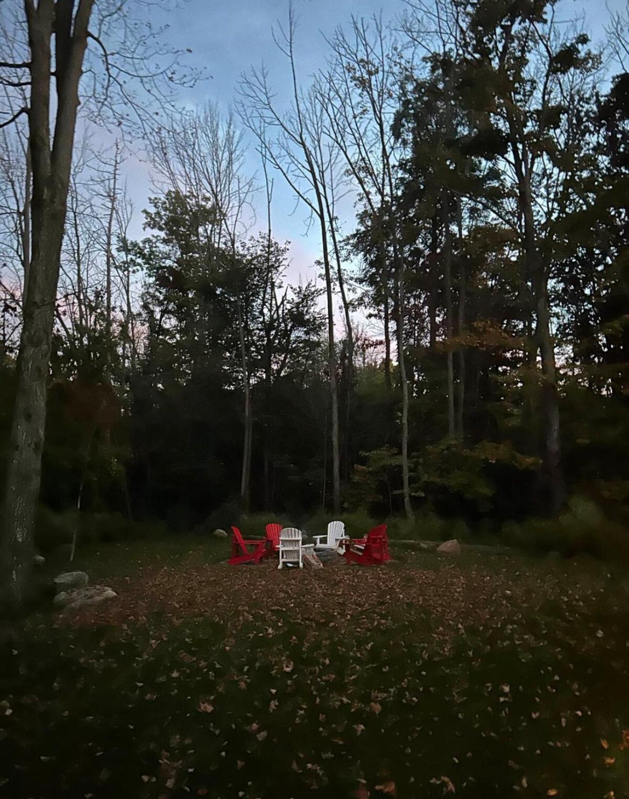 A-Frame in Cottage Community 1 Hr North of Toronto