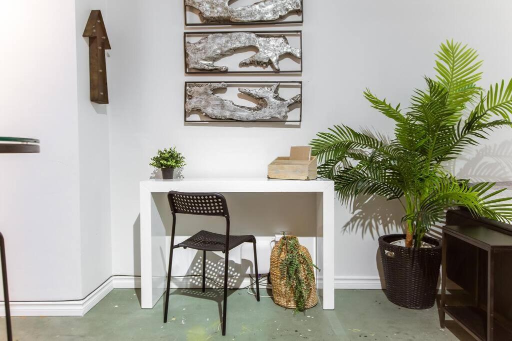Chic & Cozy Loft near Rogers Place, LRT, Jasper Ave