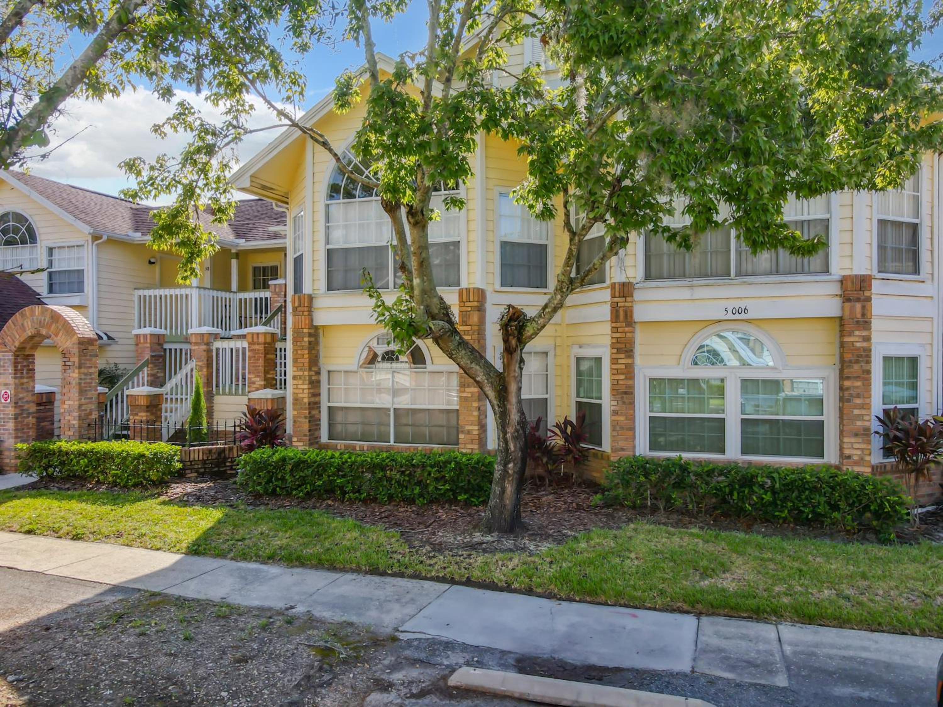 La Casa Mediterranean! 3 Bedroom Condo Near Disney! view 5