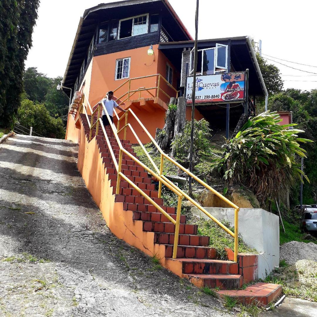 Las Cuevas Beach Lodge