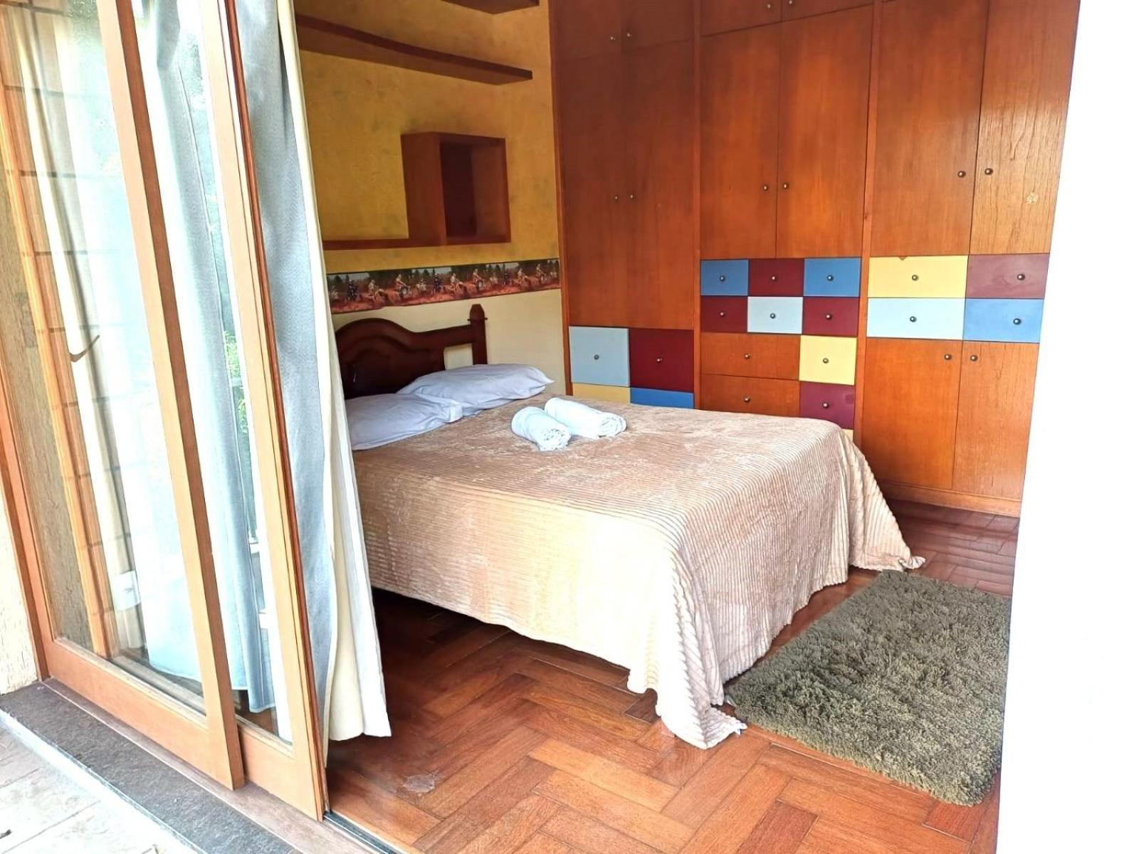 Recanto com Piscina, Gourmet, Lareira e Playground