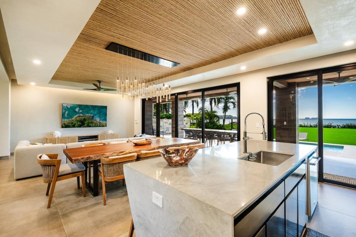 Beachfront Villa, 2 Pools, & Breakfast, Sleeps 21