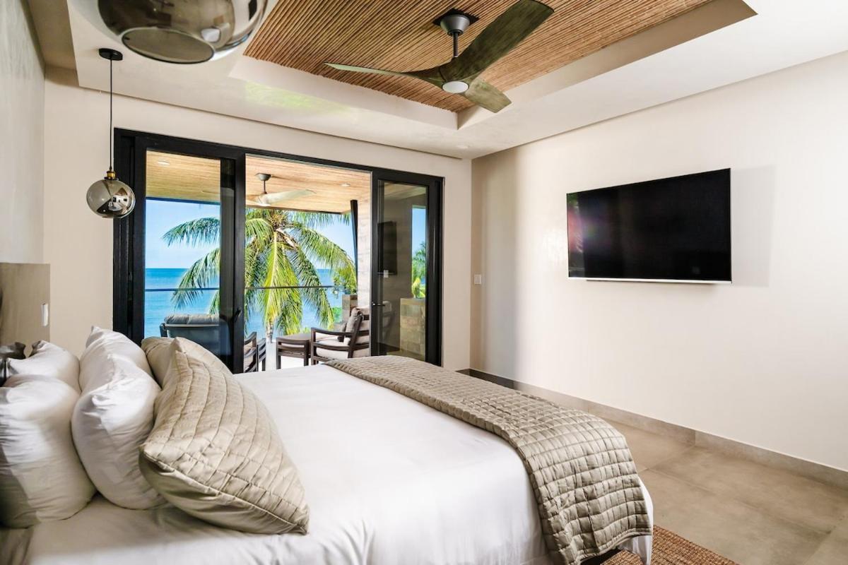 Beachfront Villa, 2 Pools, & Breakfast, Sleeps 21
