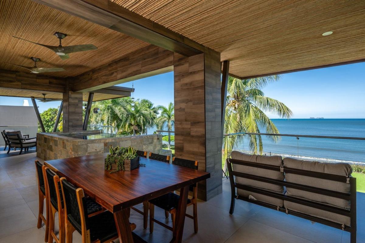 Beachfront Villa, 2 Pools, & Breakfast, Sleeps 21