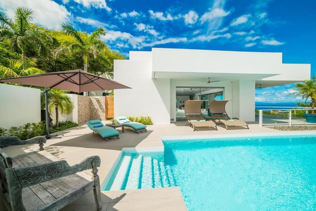 Ocean-View Villa, Pool & Concierge