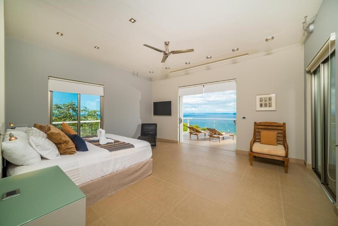 Ocean-View Villa, Pool & Concierge