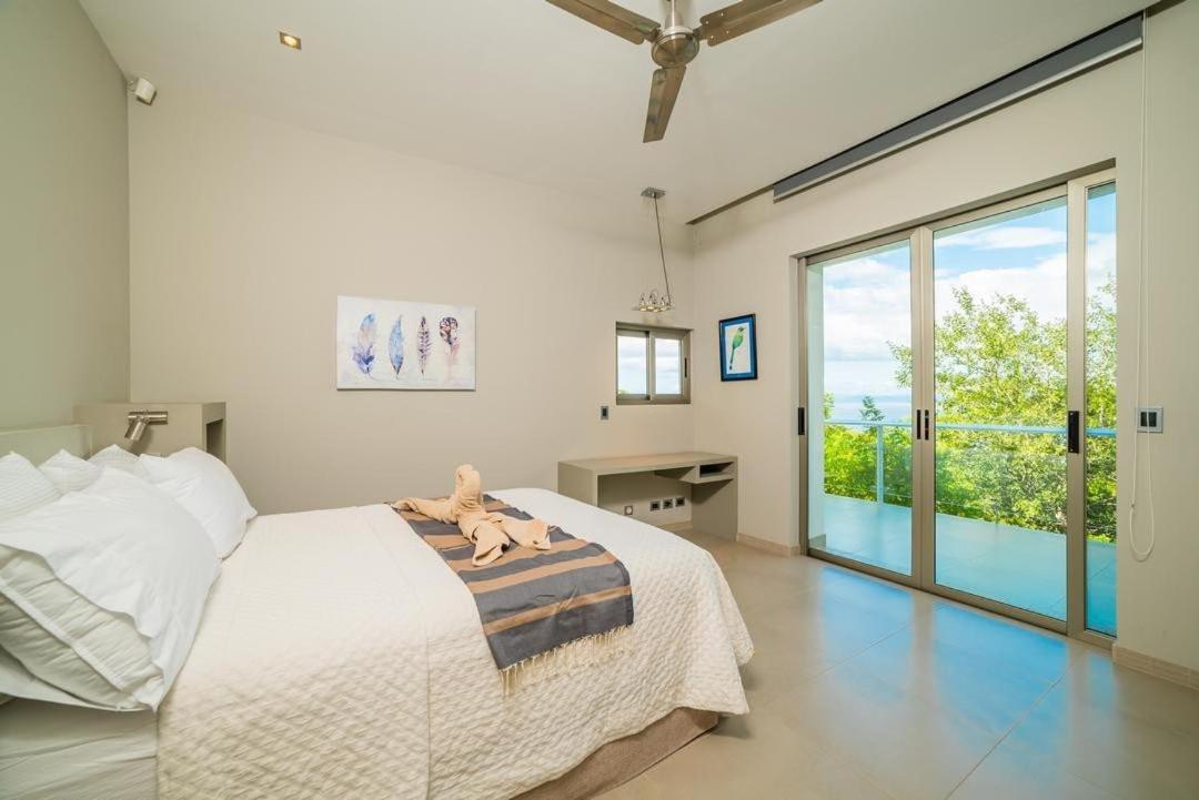 Ocean-View Villa, Pool & Concierge