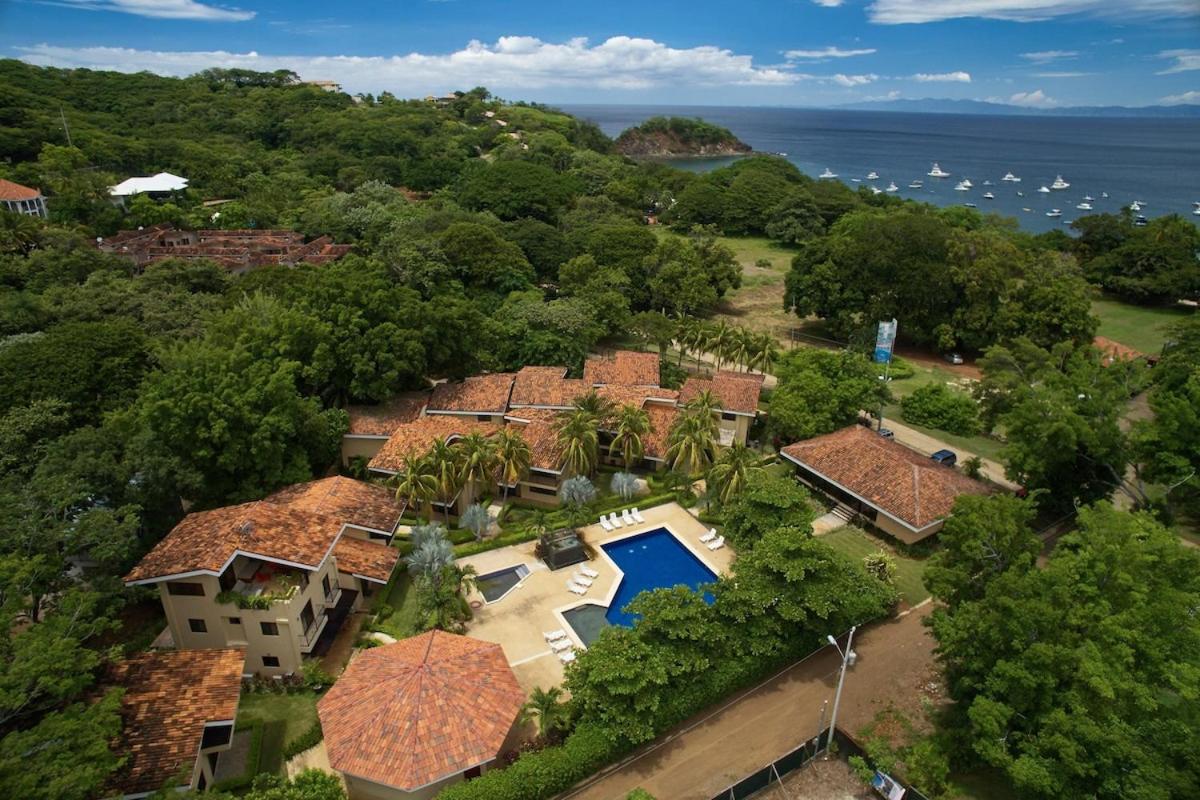 Snorkel Paradise Condo, Pool, Steps to the Beach