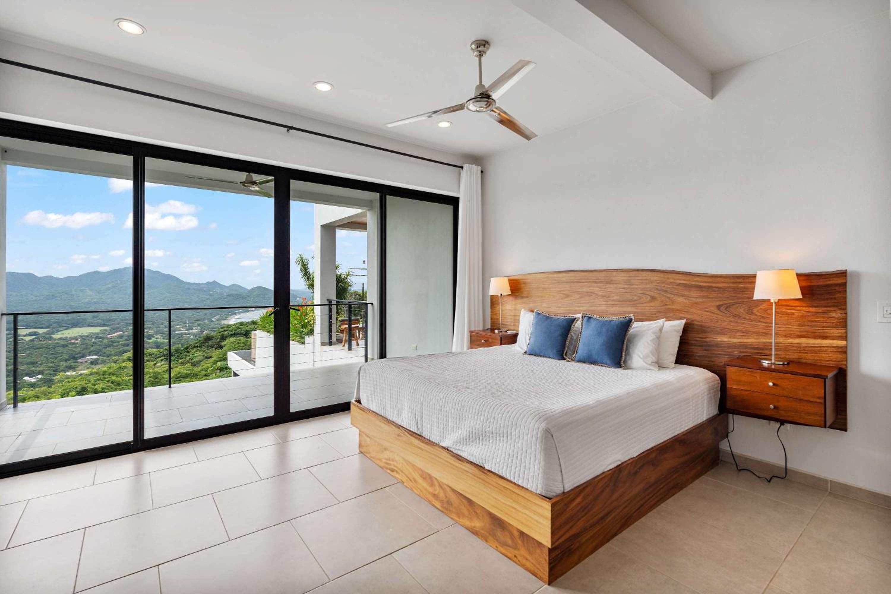 Infinity Pool Haven, Ocean Views & Concierge
