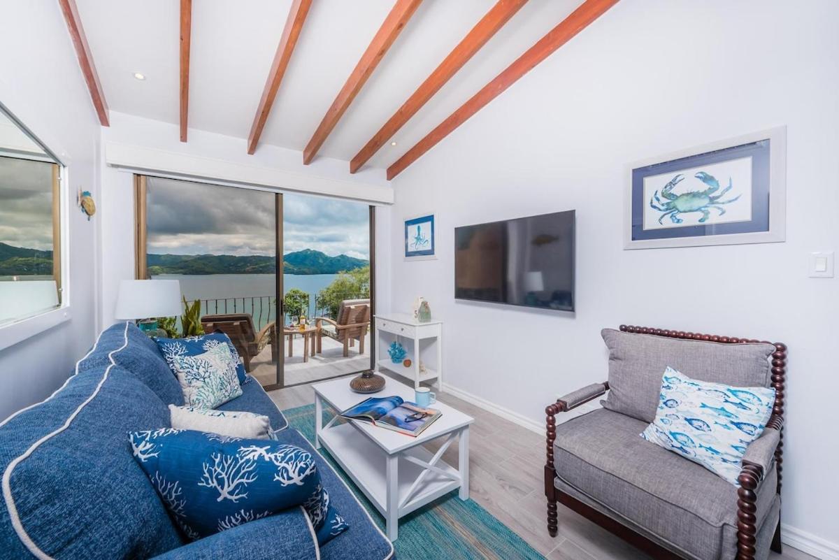 Oceanfront Veranda, Ocean Views, Free Concierge & 7-Min Walk to Beach