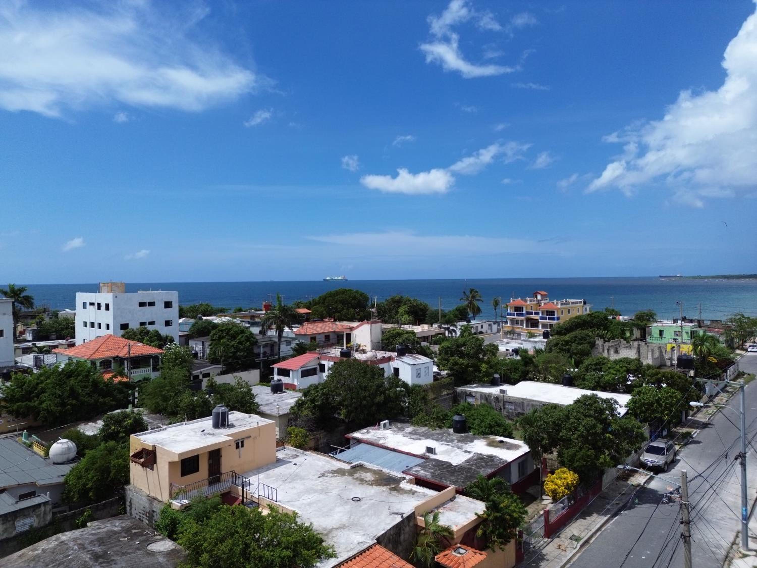 Victor Malecon 1B view 4