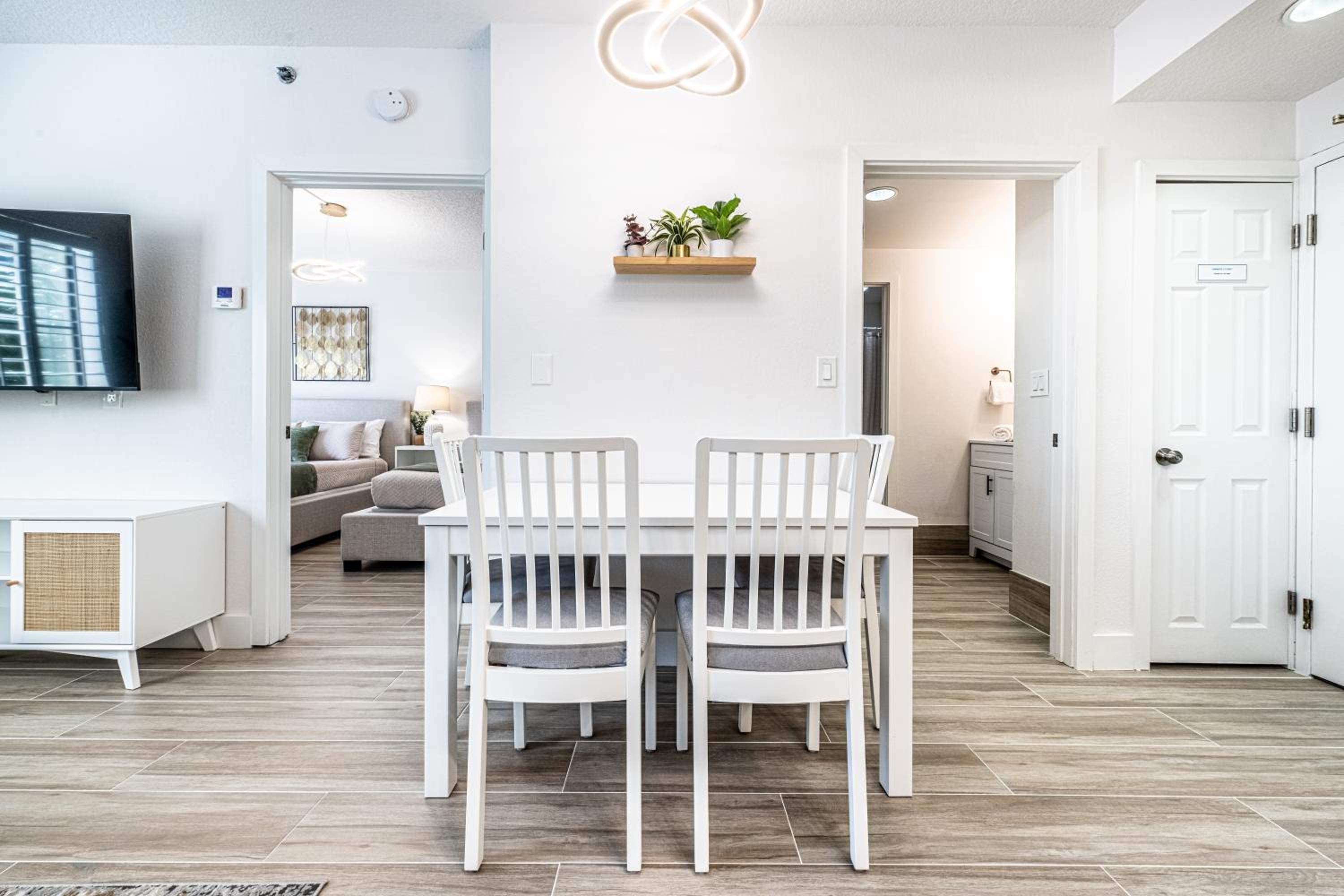 Apartment - near Epic Universe and Universal, free parking