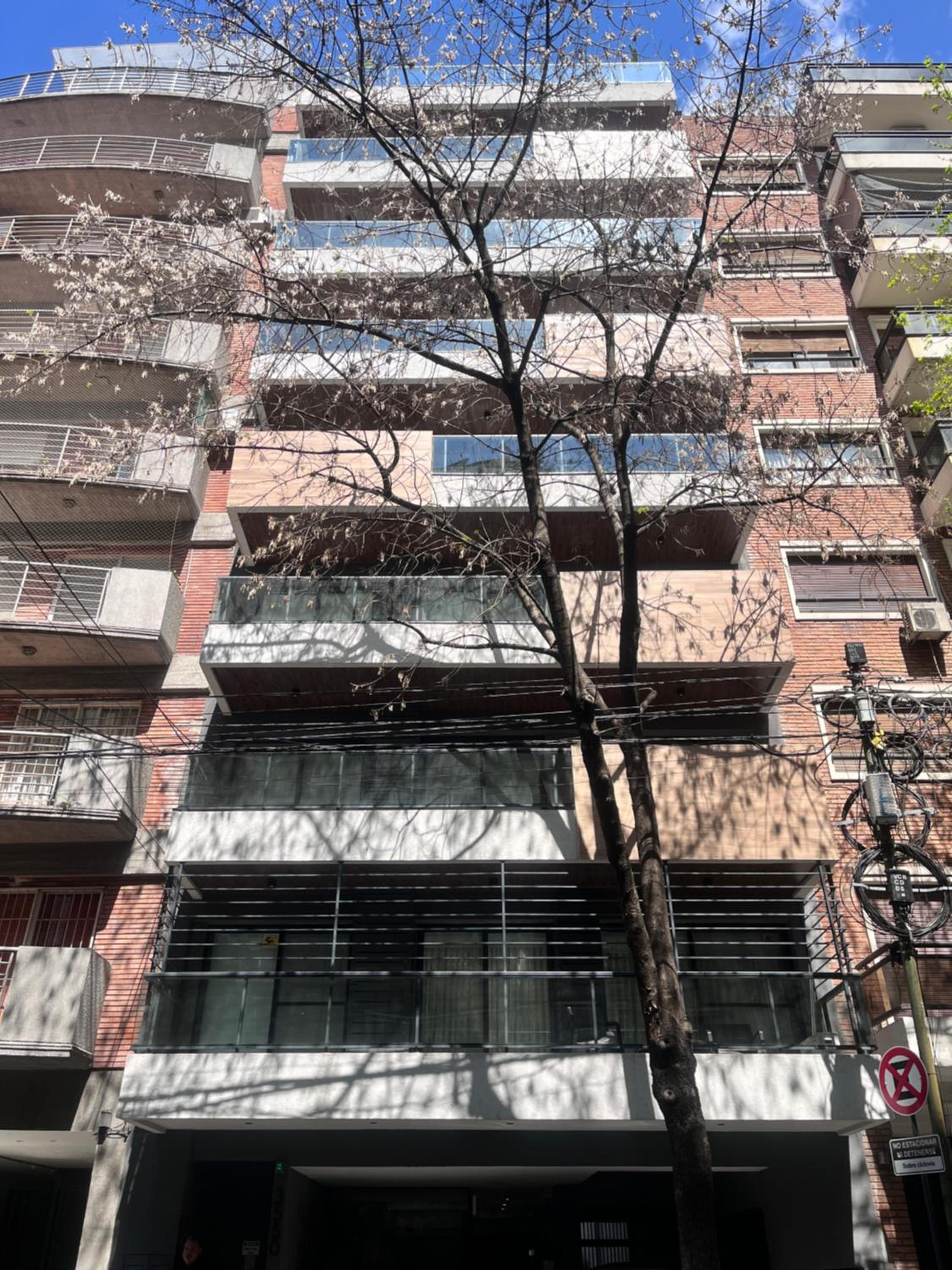 Suit Elegante Alto Palermo
