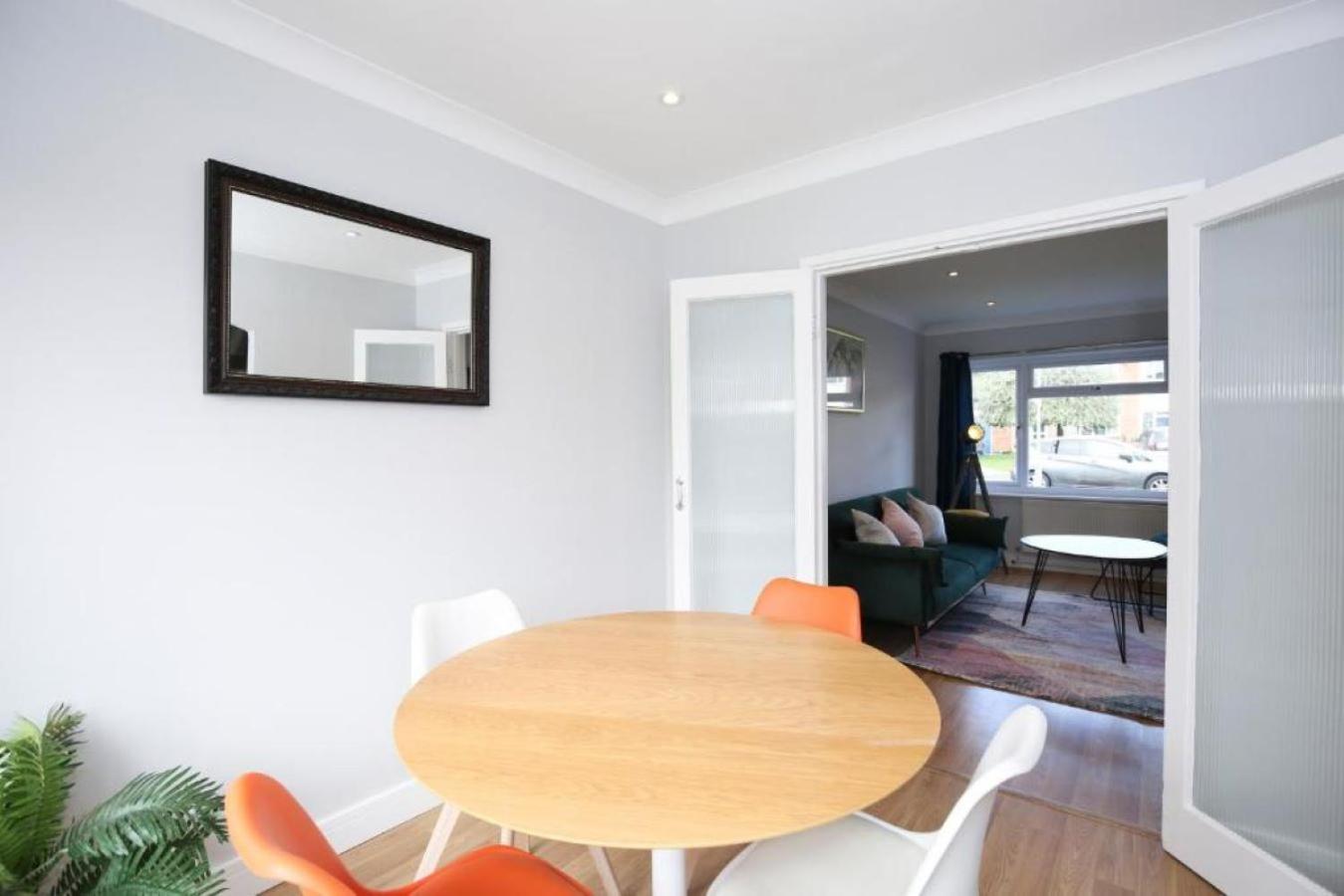 3 BR Begbroke House Oxford