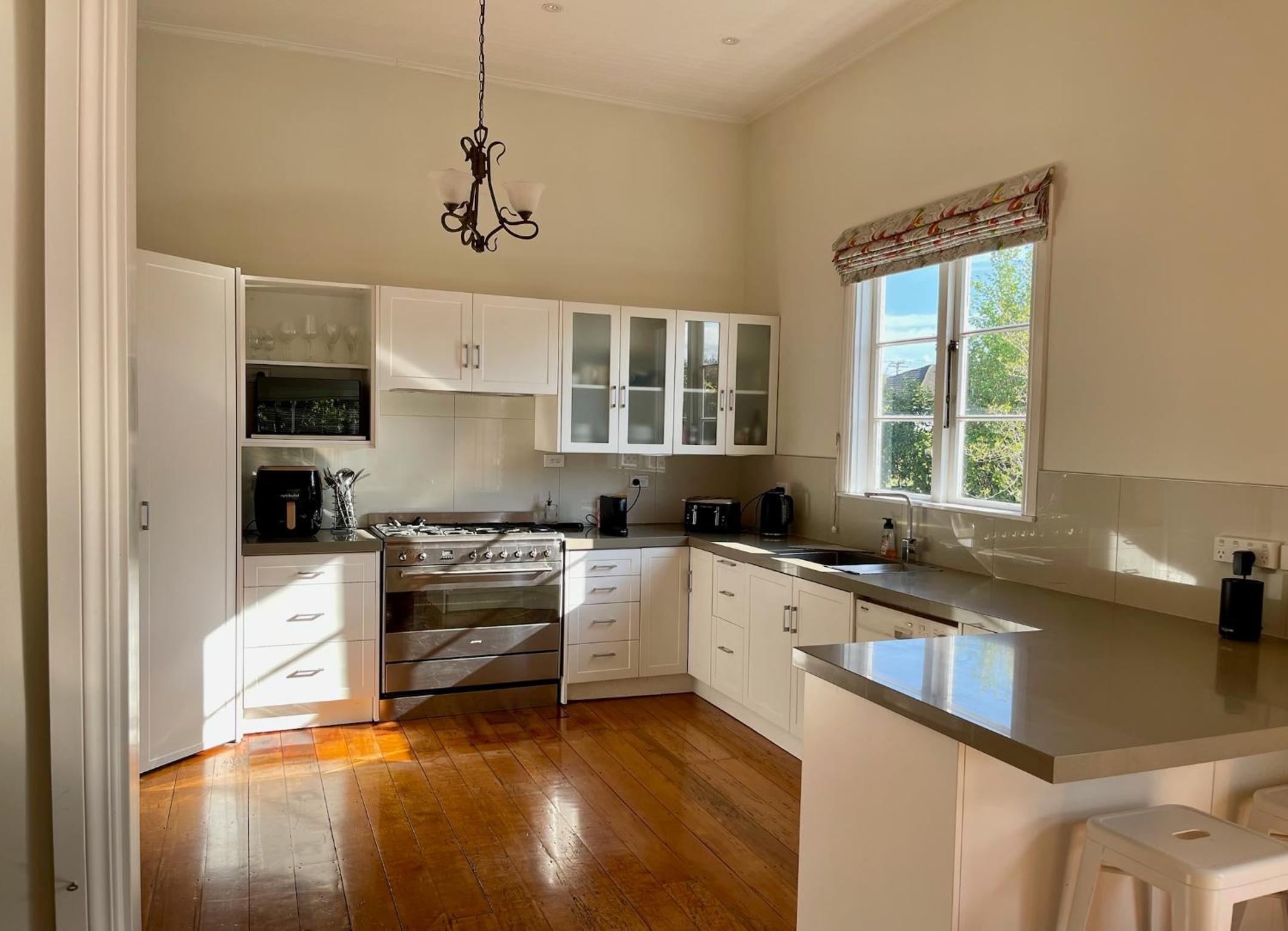 Central Blenheim Villa view 4