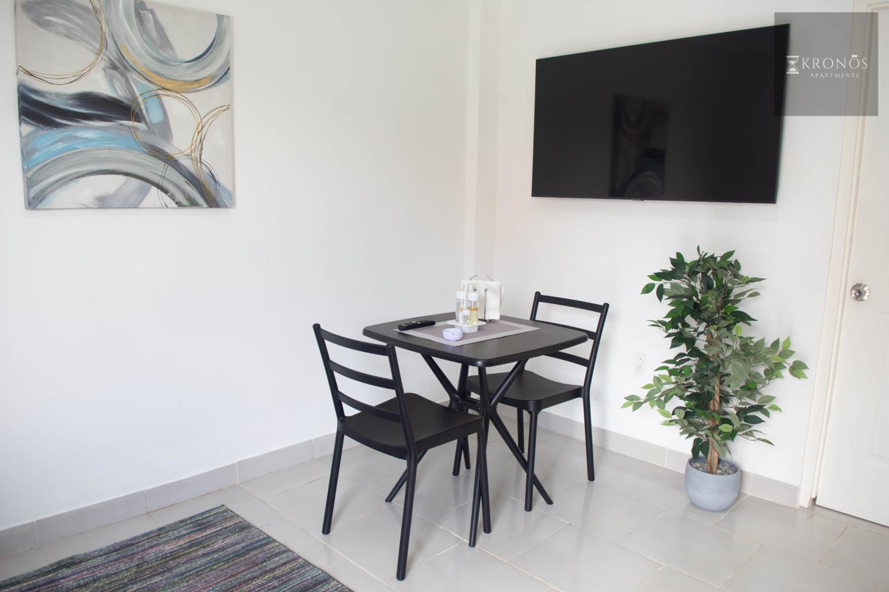 HHC Apartments Kronos