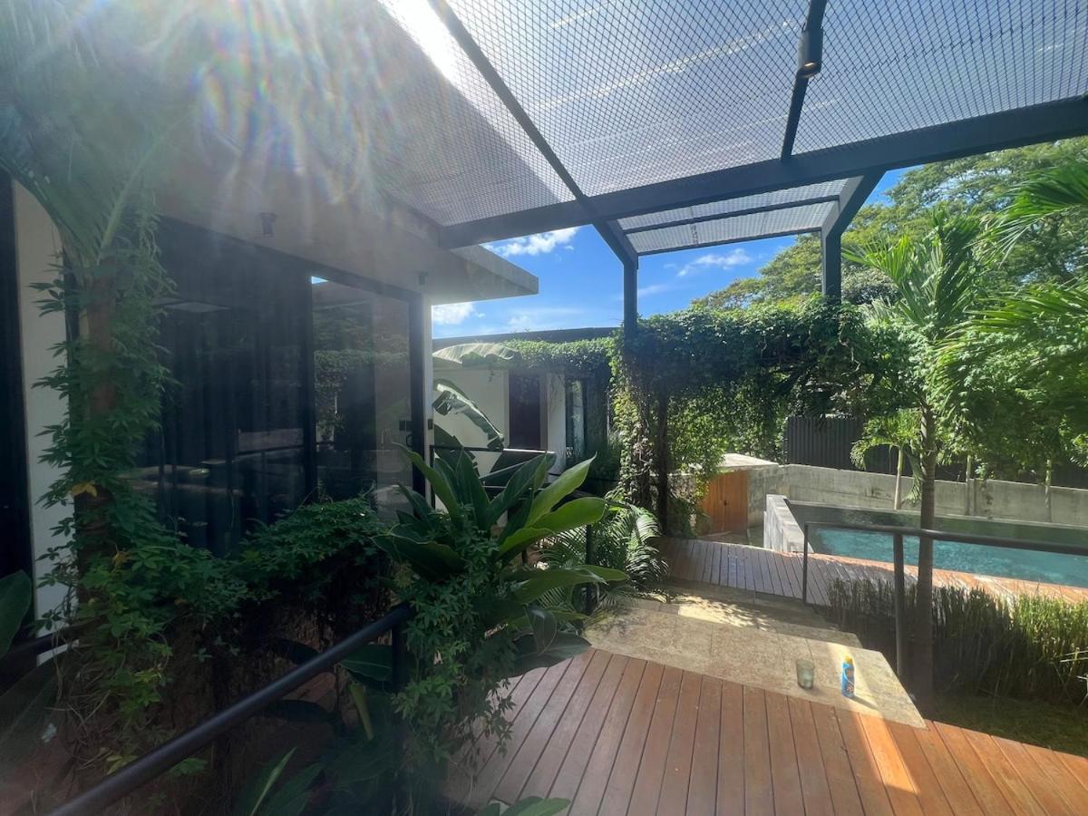 Infinity Pool Villa, 10 min Walk to Beach & Dining