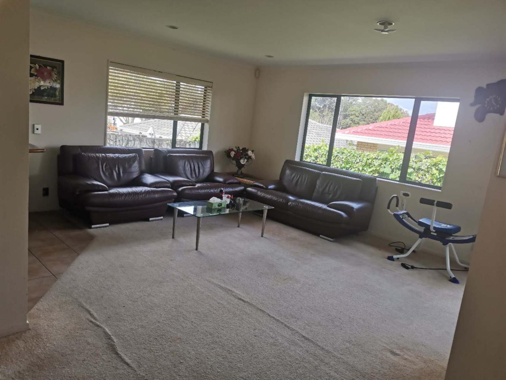 Ensuite room near half moon bay view 5