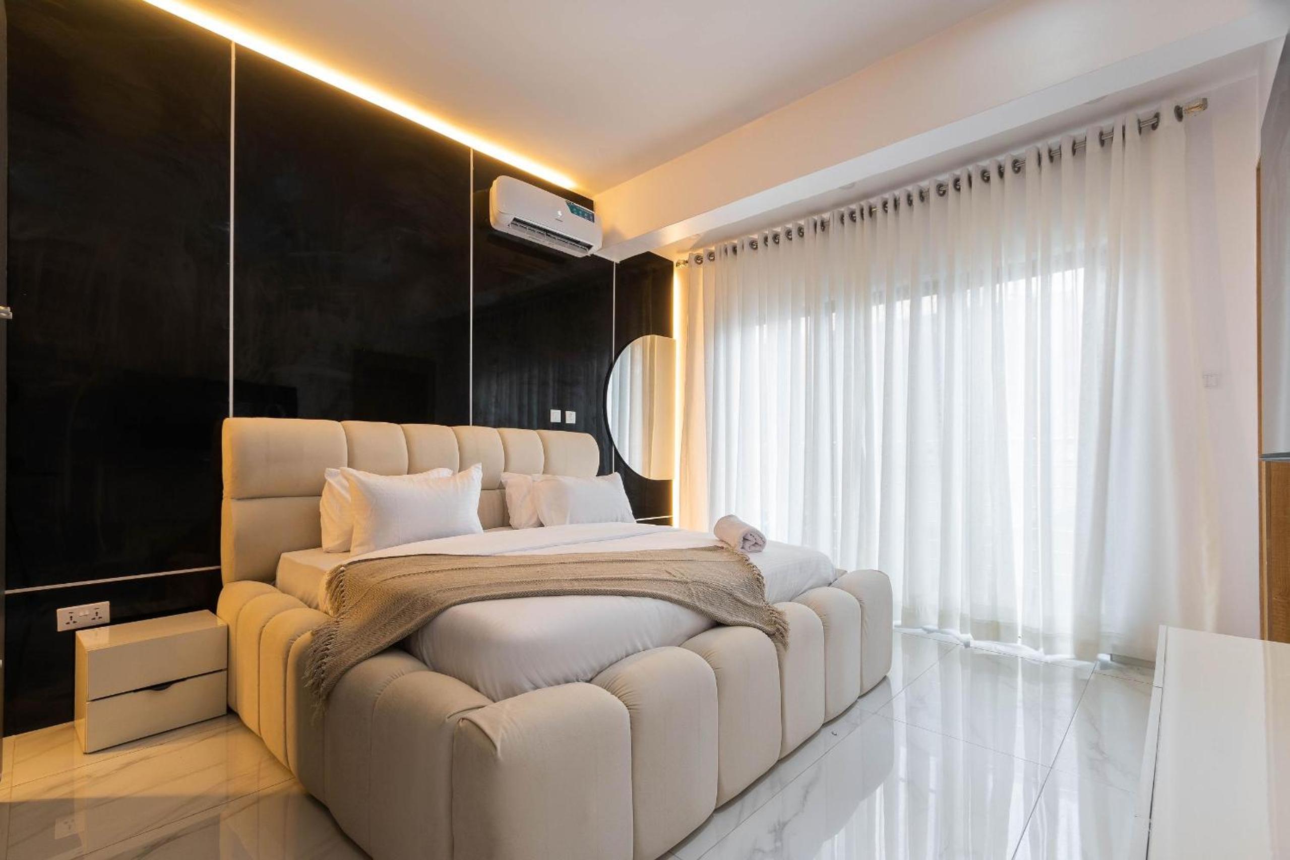 TMS Lujo Living view 3