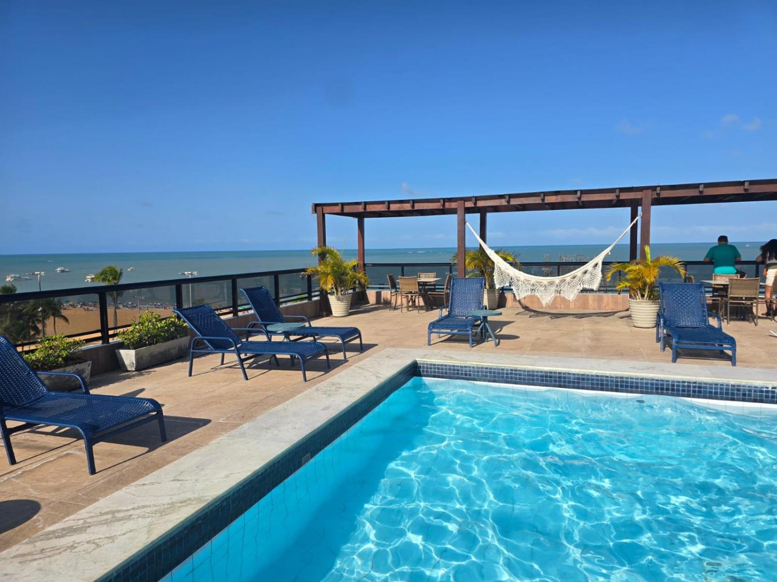Marinas Praia Flat 221, Cabo Branco, Busto de Tamandaré, prédio frente mar