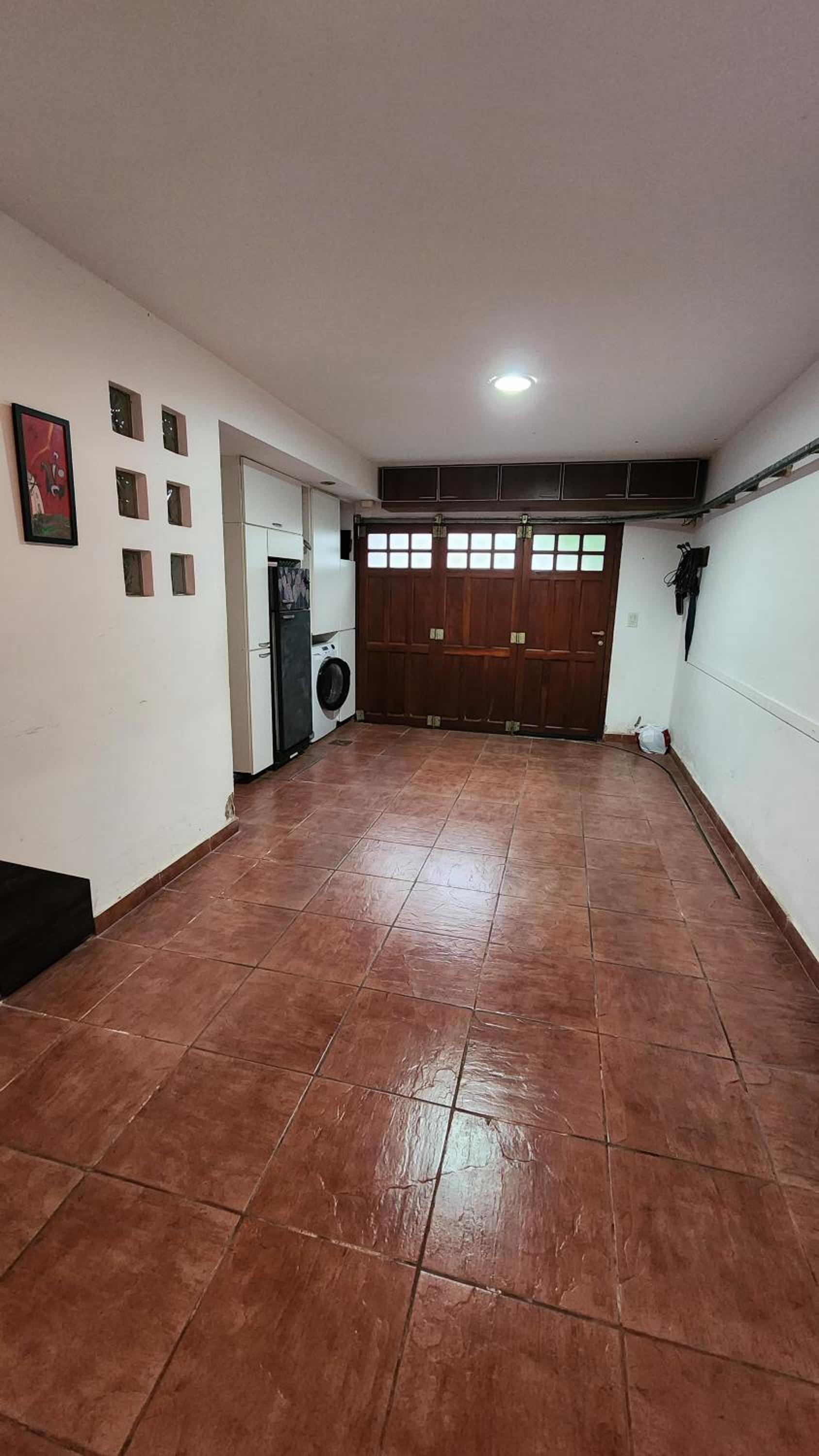 Casa familiar luminosa con cochera y parilla