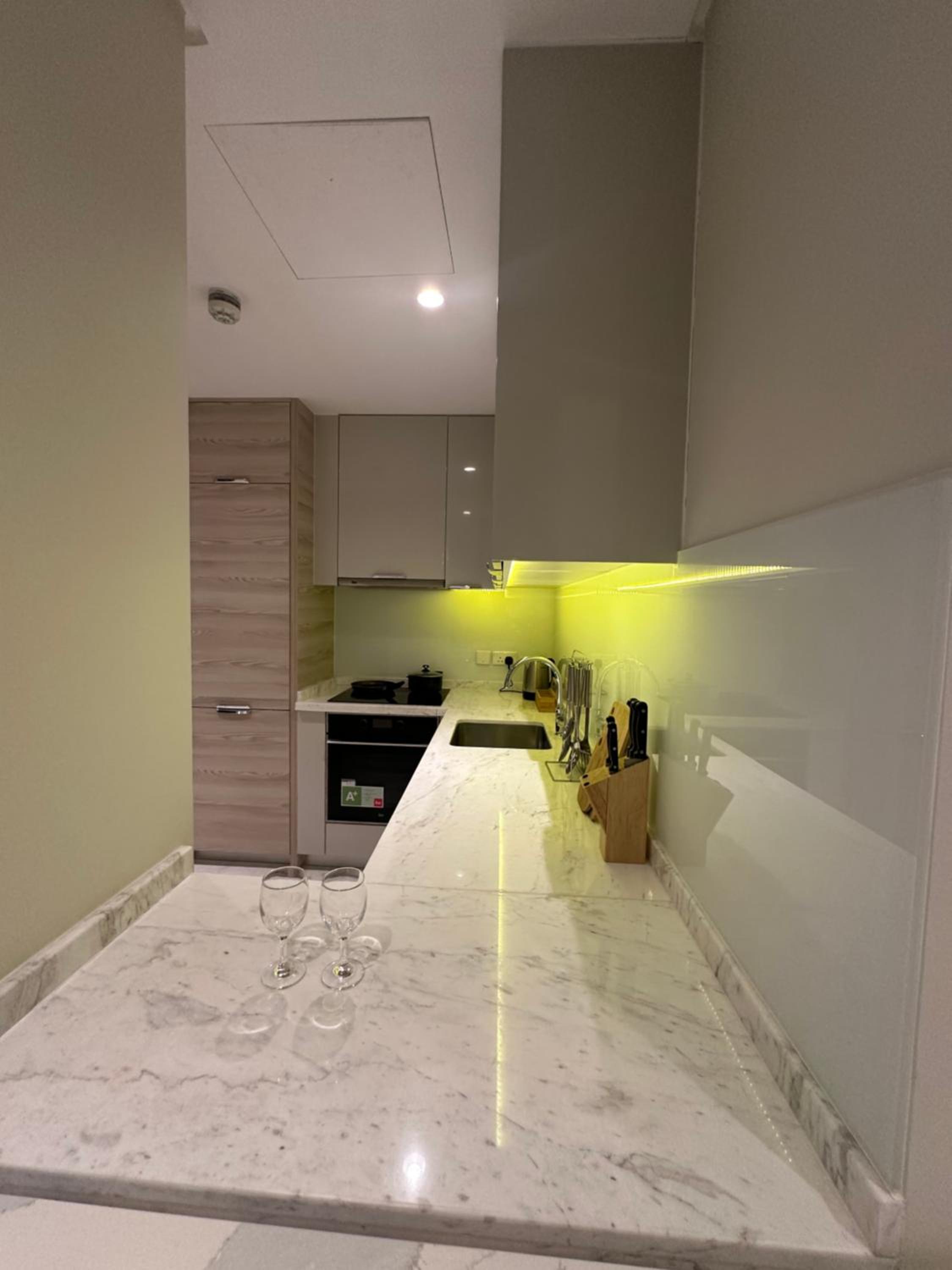 Flat one bedroom next to four sessions شقه مقابل فندق فور سيزن
