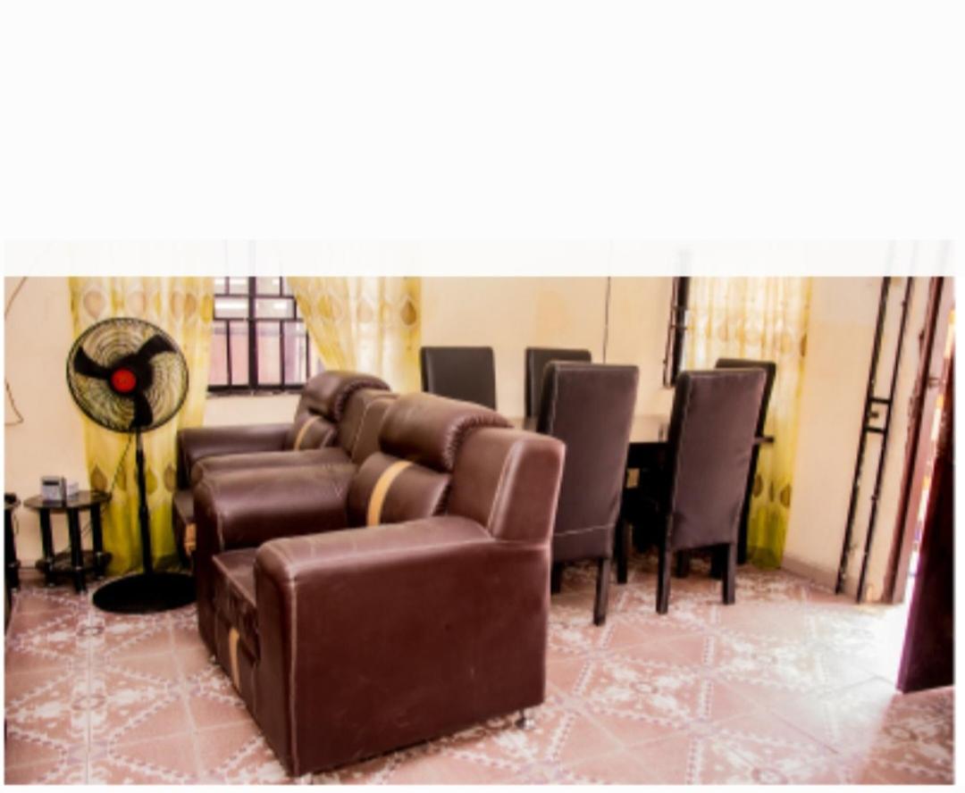 Entire Bungalow maximum number one to thirteen guest view 4