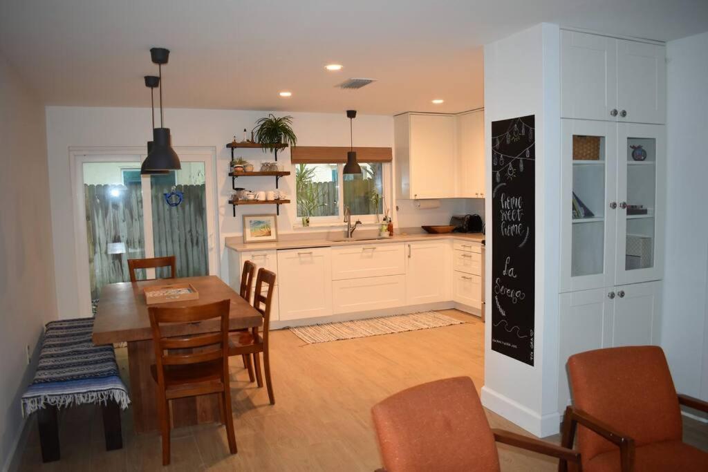 Walk to the beach Townhouse at Cape Canaveral