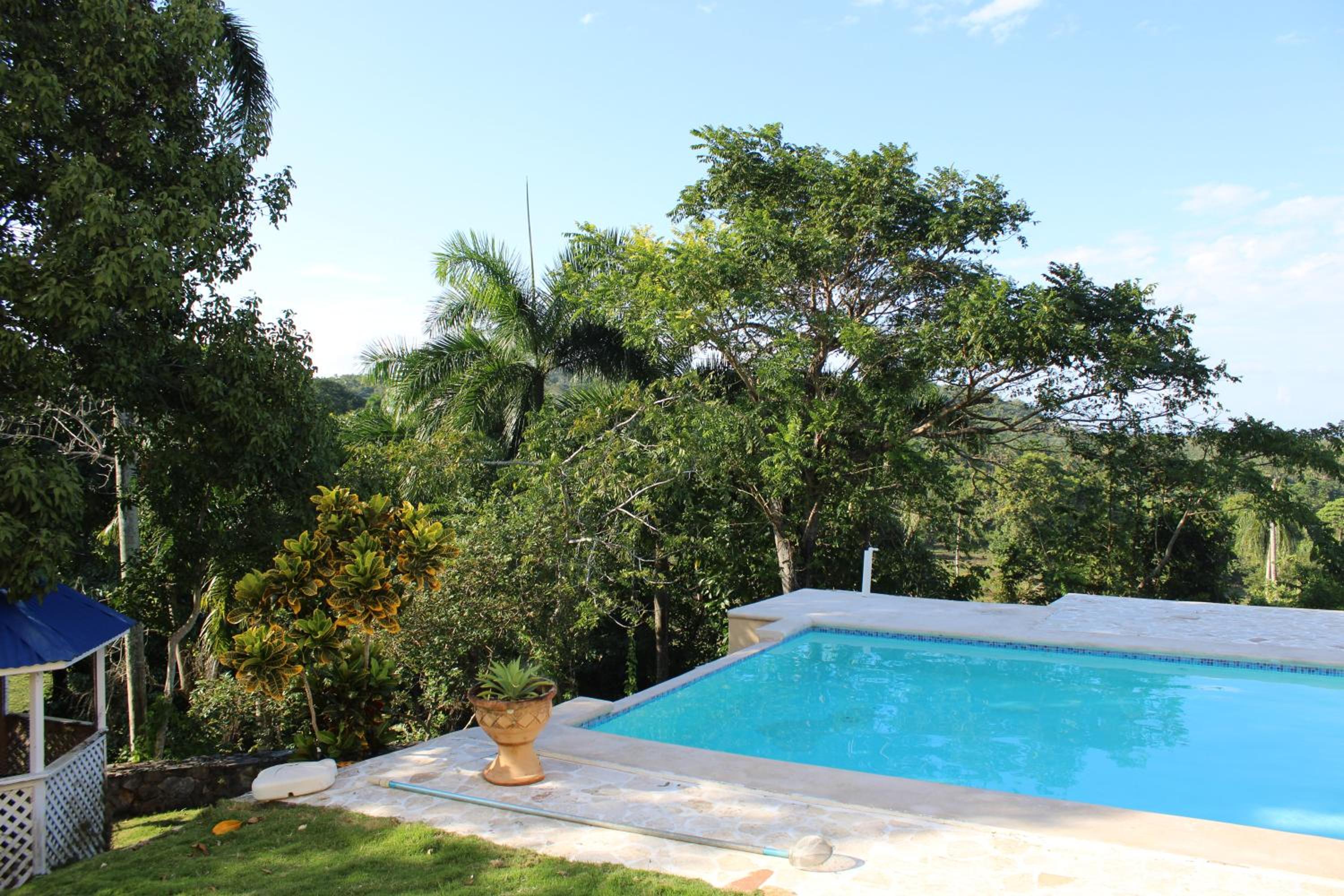 Lutix Village