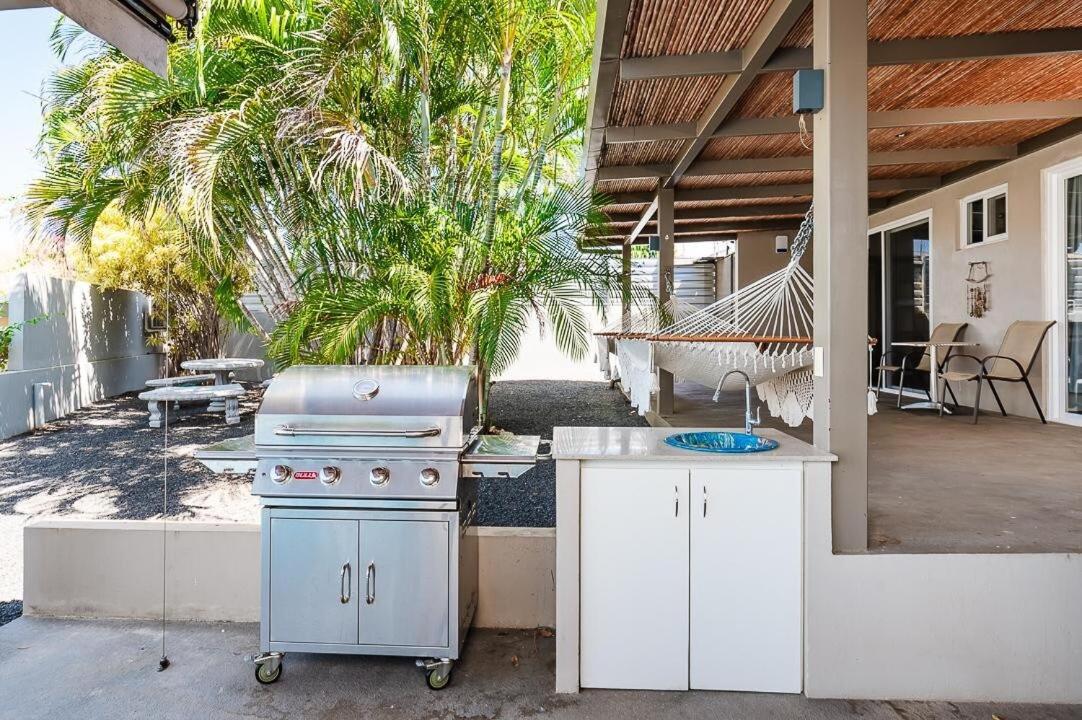 8min Walk to Beach, Pool Villa, 24-7 Concierge